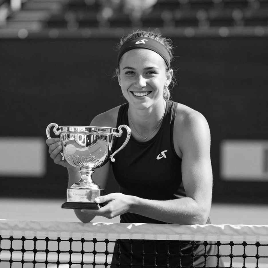 US Open 2026: Khi sân đấu trở thành sàn diễn — Bóng tennis trong vòng xoáy KOL và lời phàn nàn từ những người trong cuộc US Open 2026: Khi sân đấu trở thành sàn diễn — Bóng tennis trong vòng xoáy KOL và lời phàn nàn từ những người trong cuộc