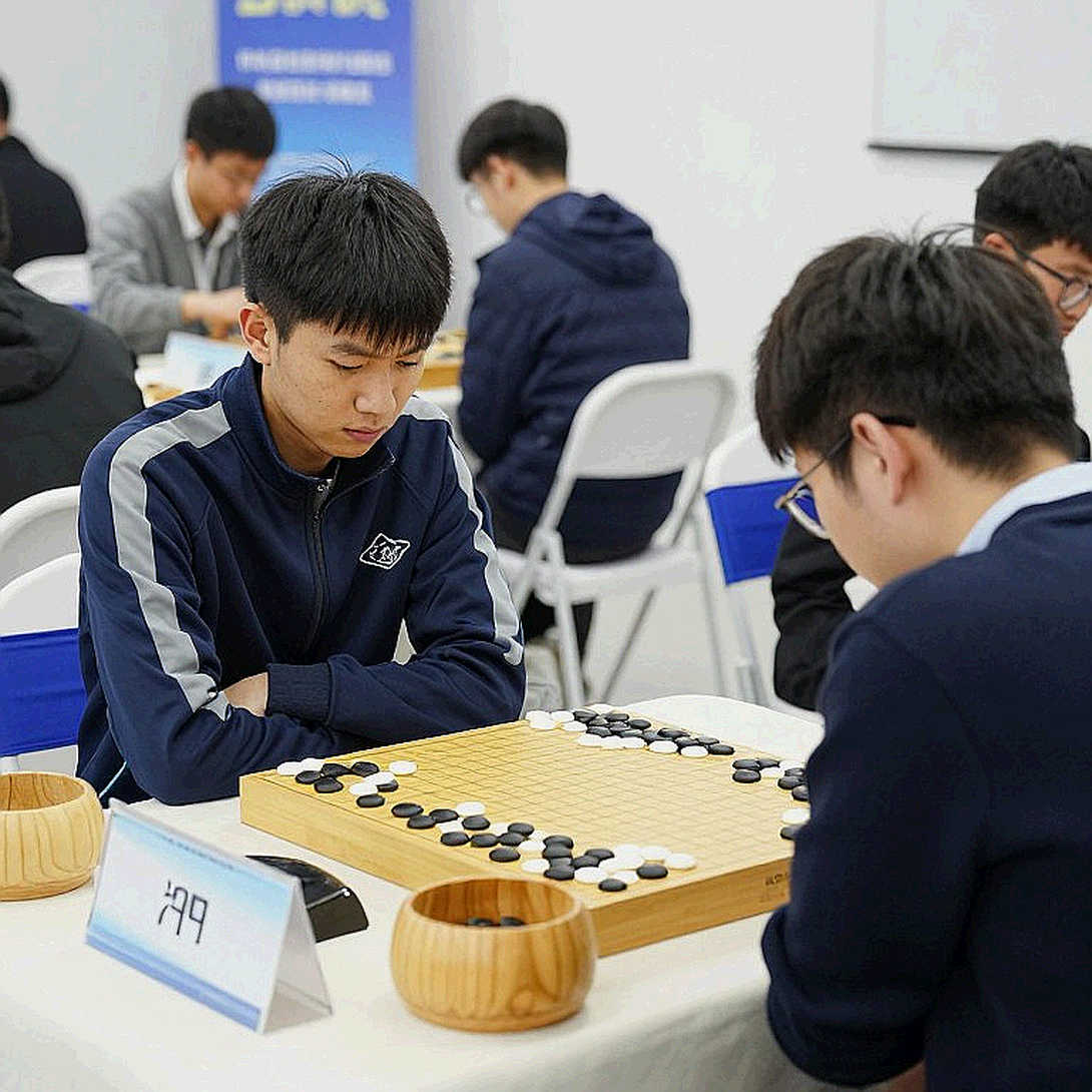 Khi phân tích esports trở thành bài tập về sự trống rỗng: Bài học về dữ liệu và nghề tường thuật