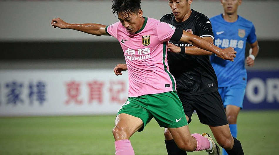 Chivas và canh bạc Ricardo Marín: Milito đặt cược cả Clásico Nacional vào một tiền đạo chưa được kiểm chứng
