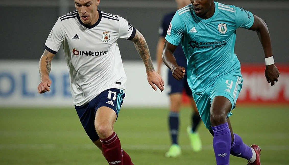 The Captain's Armband on Nguyen Xuan Son and the Leadership Vacuum of Vietnam