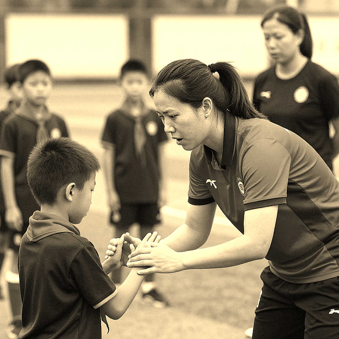 The Captain's Armband on Nguyen Xuan Son and the Leadership Vacuum of Vietnam The Captain's Armband on Nguyen Xuan Son and the Leadership Vacuum of Vietnam