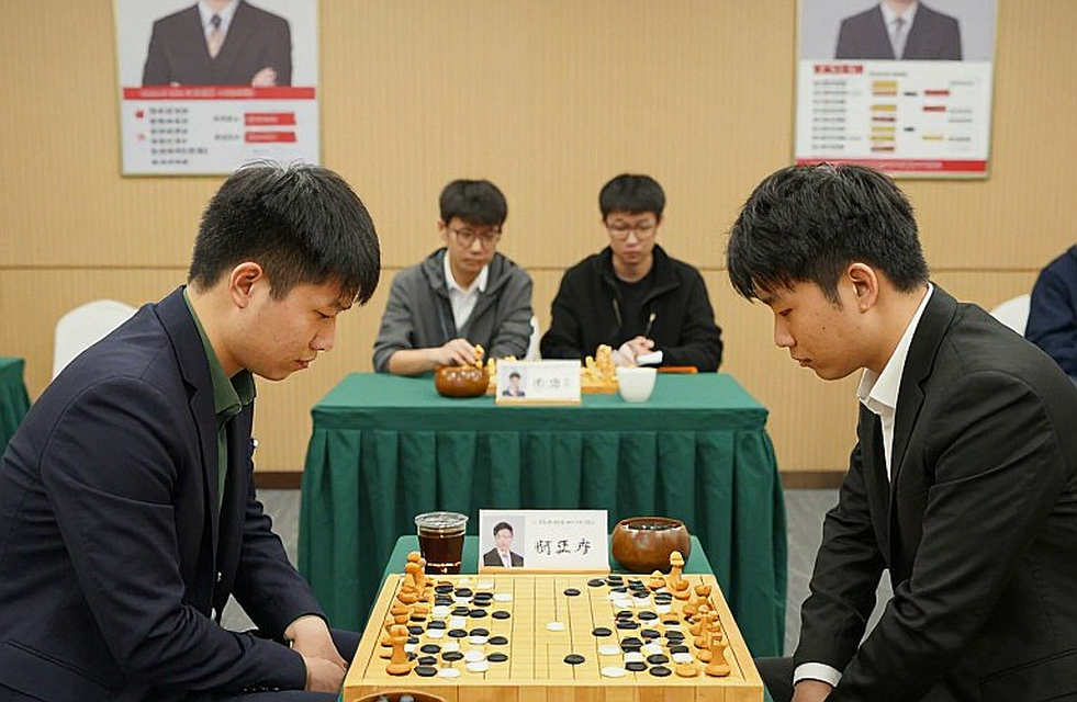 Liên Minh Huyền Thoại Classic: Khi Nỗi Nhớ Bị Pha Loãng Bởi Chính Đôi Tay Tạo Nó