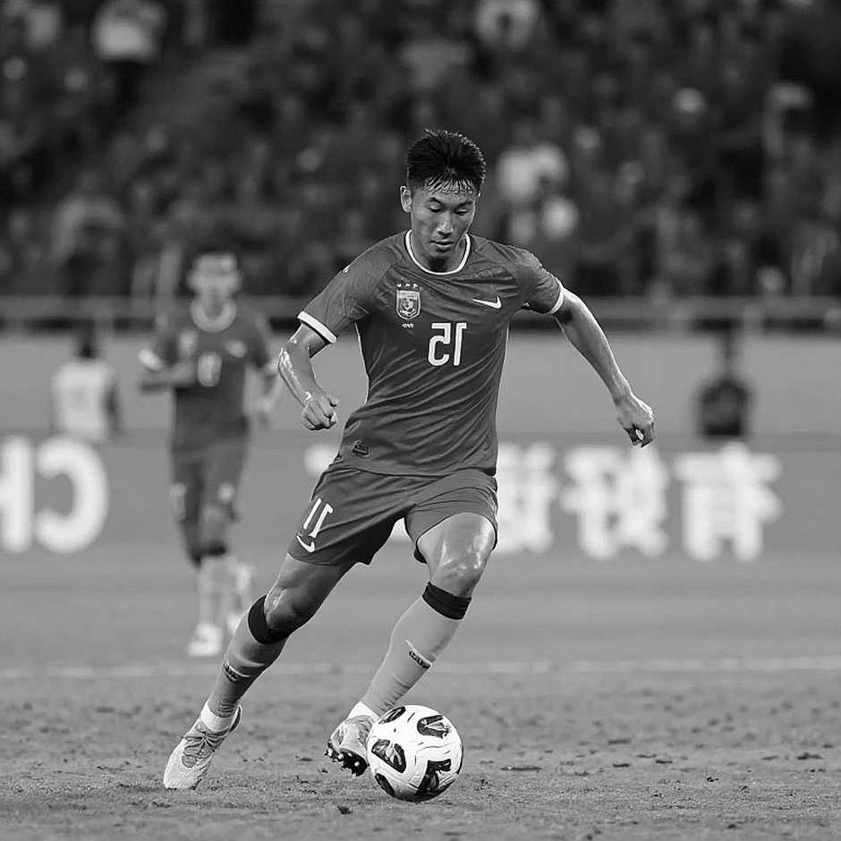 “Tôi gửi trọng tài lên Trời” — Sau thất bại trước Beşiktaş, vị huấn luyện viên để lại câu nói ám ảnh