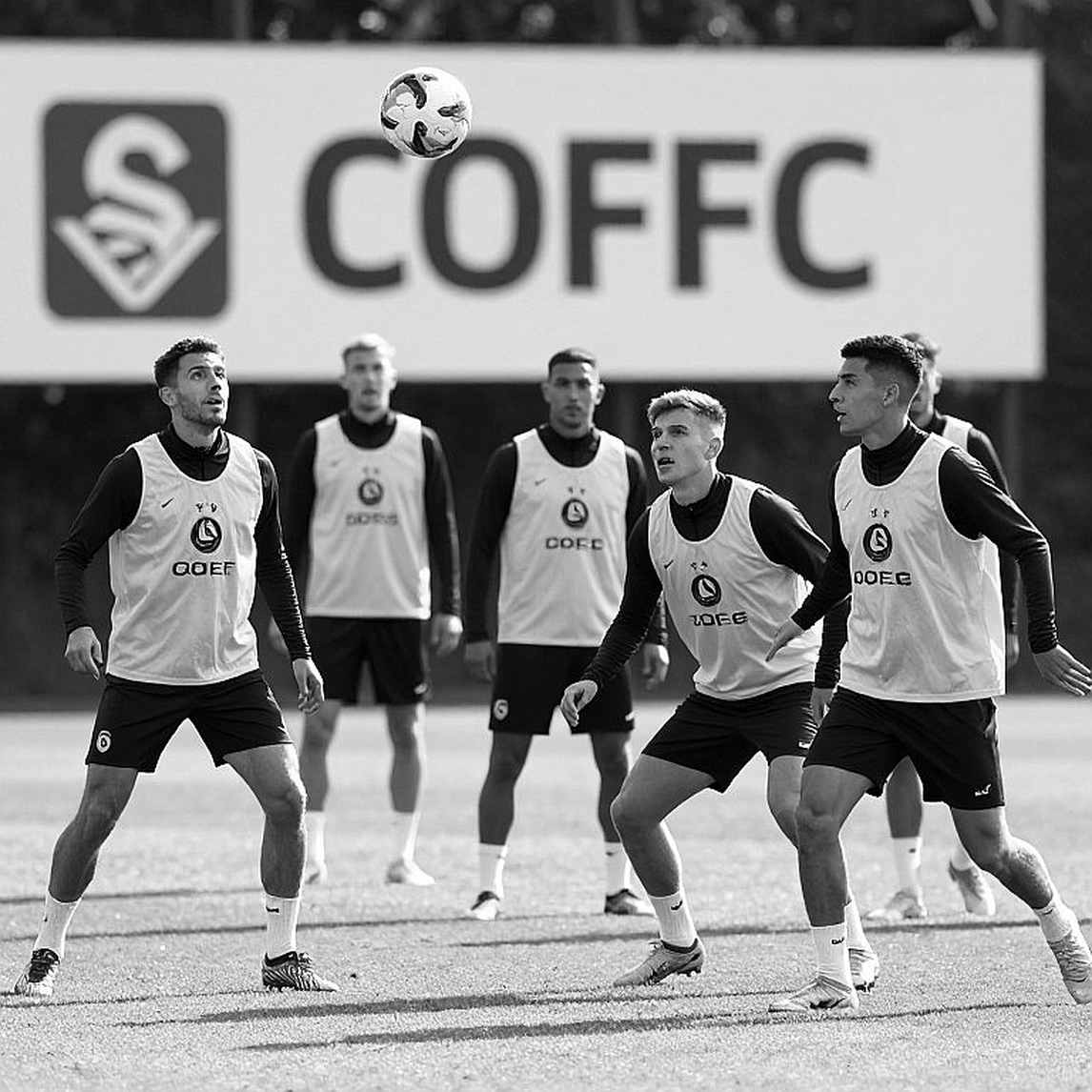 Kvaratskhelia đứt dây chằng chéo trước: Dembélé gửi lời động viên, PSG bước vào bài toán tấn công