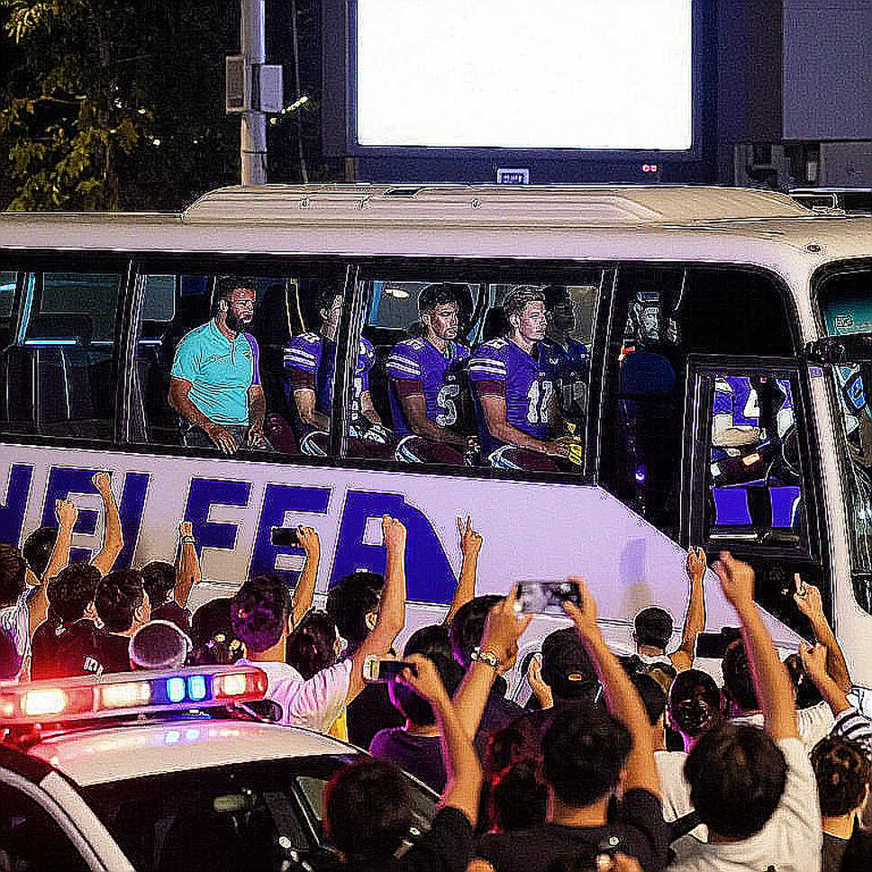 Como mất hai lựa chọn hàng thủ trong 15 phút tại Fiorentina: cái giá thật nằm ở kỳ chuyển nhượng tháng Giêng