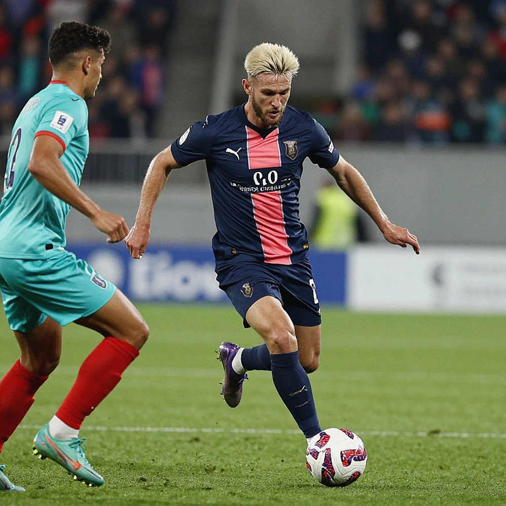 Sacha Boey and the Fault Line in Munich: A Stranded Asset Between the Final Whistle of the Transfer Window