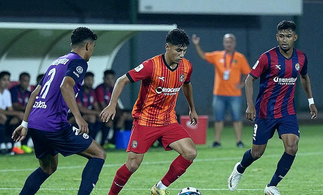 Phòng thay đồ Việt Nam: Vì sao Asian Cup 2026 không phải câu chuyện của riêng HLV Troussier