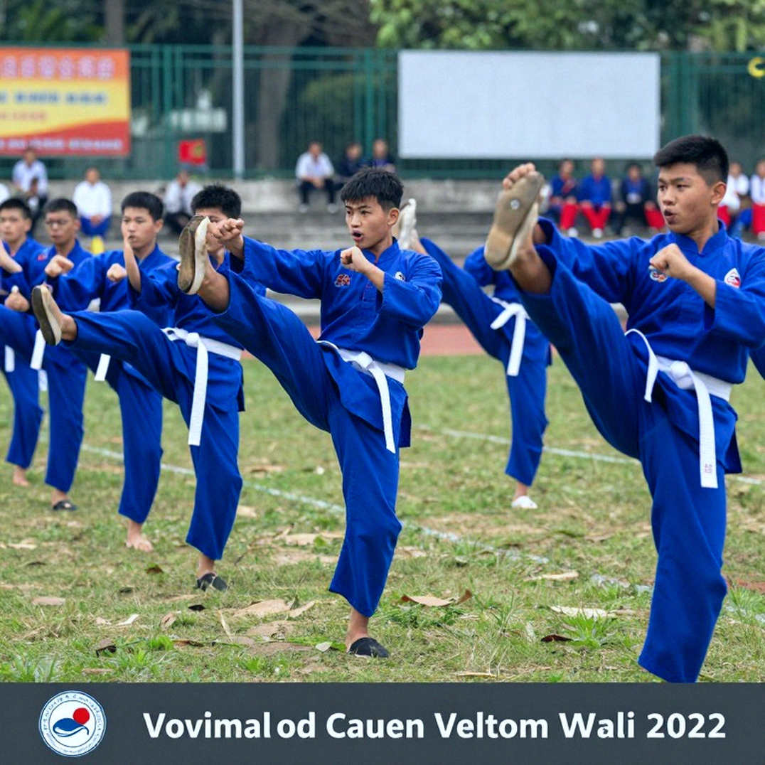 Cửa sổ lốp của McLaren: Hai phiên chạy và khoảng lặng chưa đọc hết