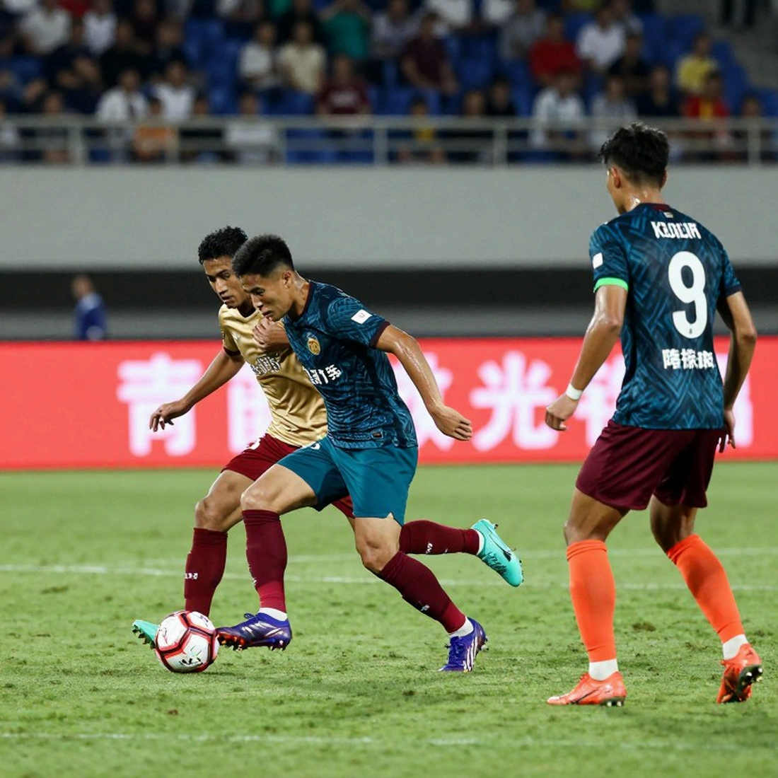 Bên dưới bảng xếp hạng V.League: Đường cong trưởng thành mà điểm số không đo được